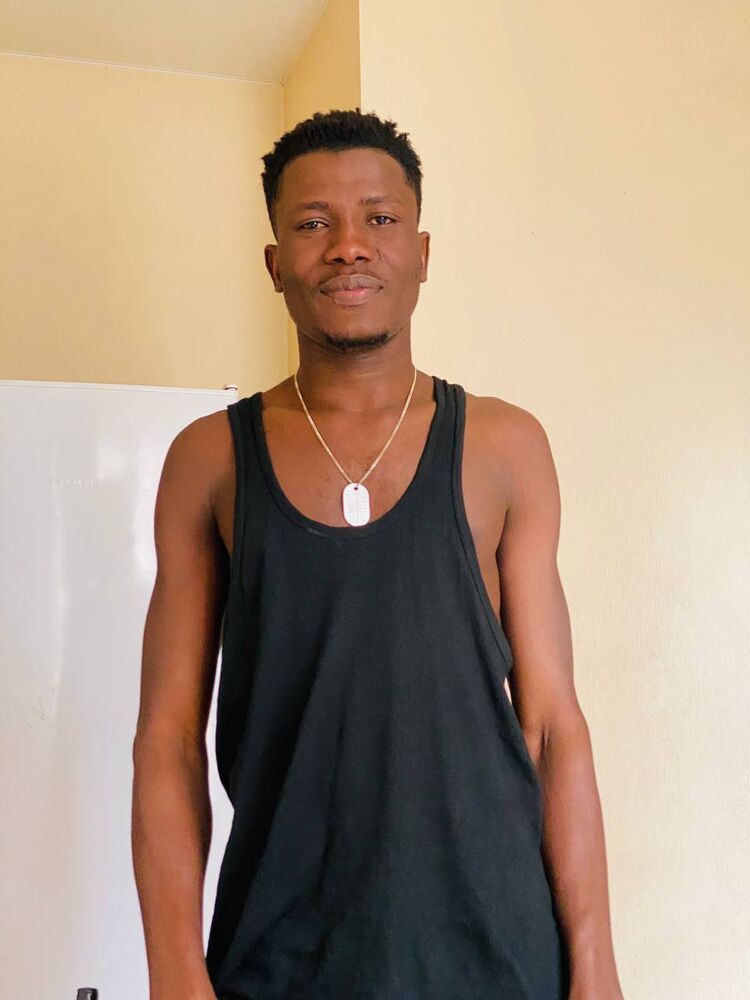  54730931  Omar, 28 ,    