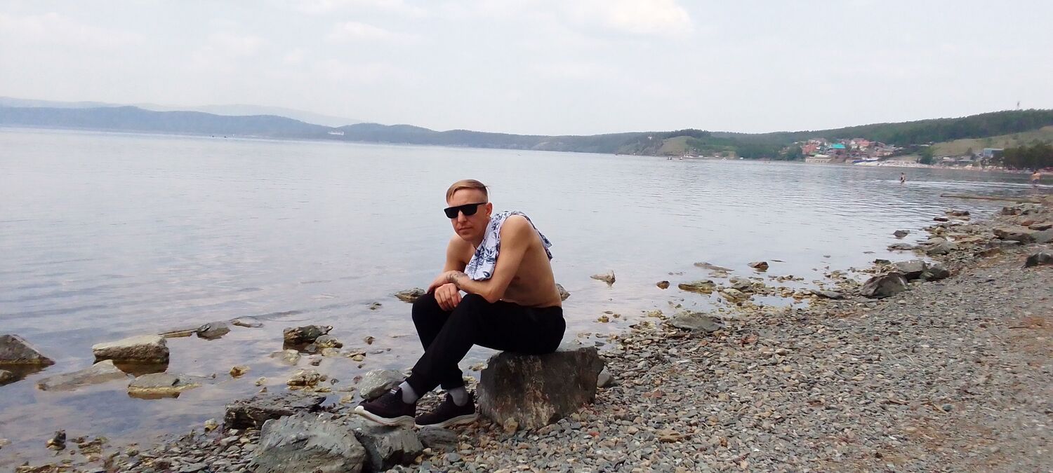  ,   Viktor, 34 ,   ,   
