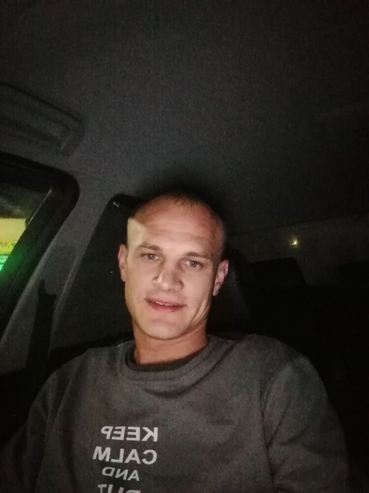 ,   Andrei, 33 ,   ,   