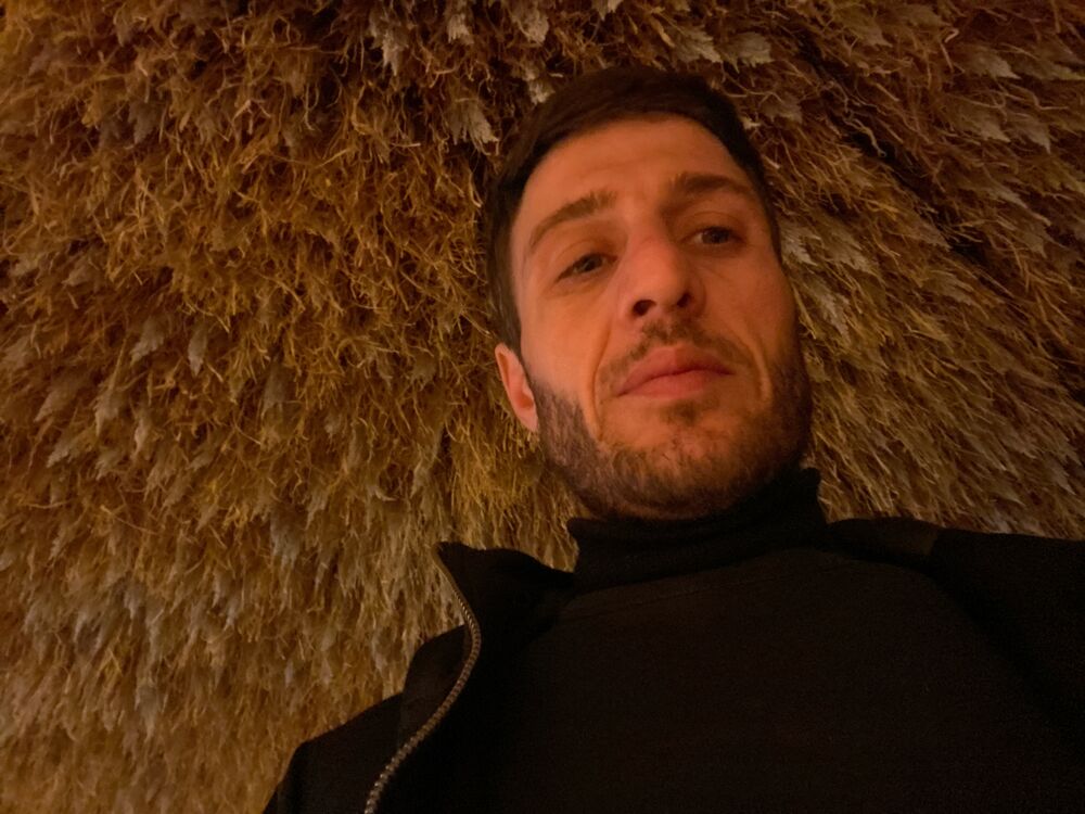  50559131  Gio, 38 ,    