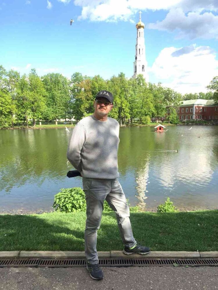  12792411  Igor, 60 ,    