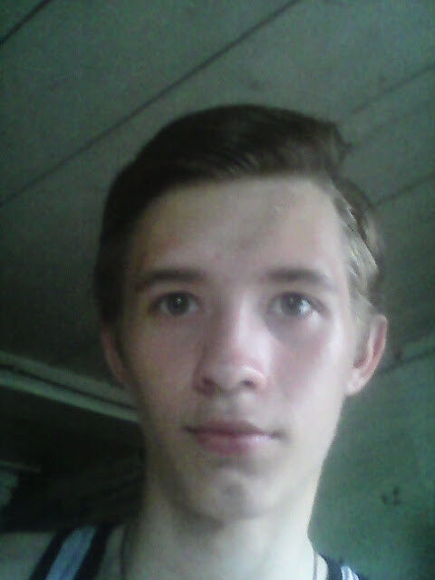 8892331  Aleksandr, 26 ,    