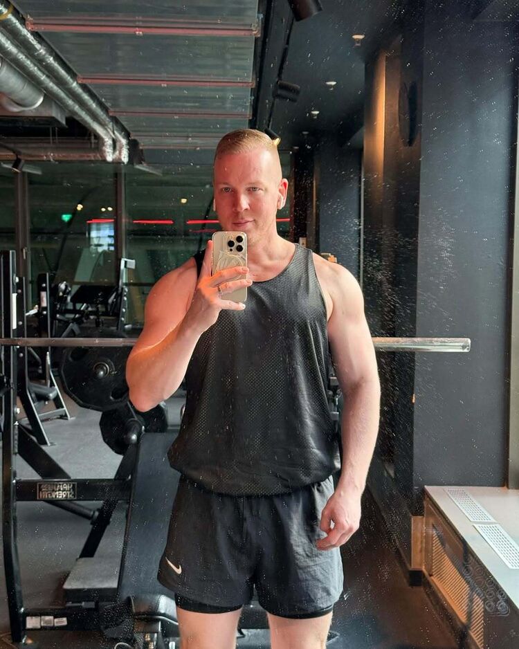  51088701  , 32 ,    