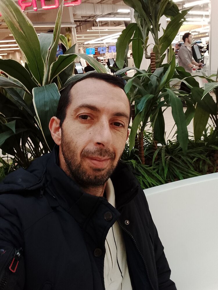  49666001  Ruben, 38 ,     