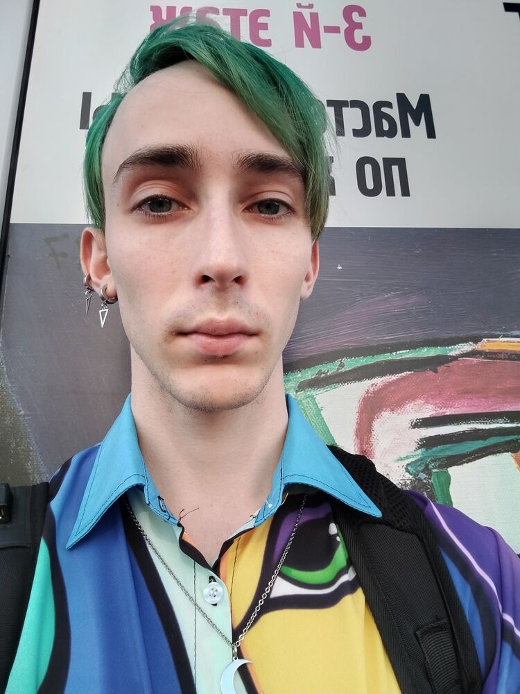  53119641  , 22 ,    -