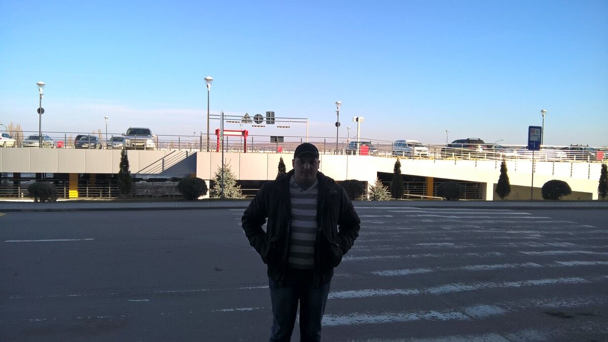  ,   Vasile, 42 ,     , c 