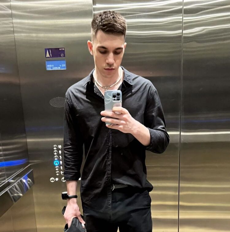  45847751  , 25 ,    