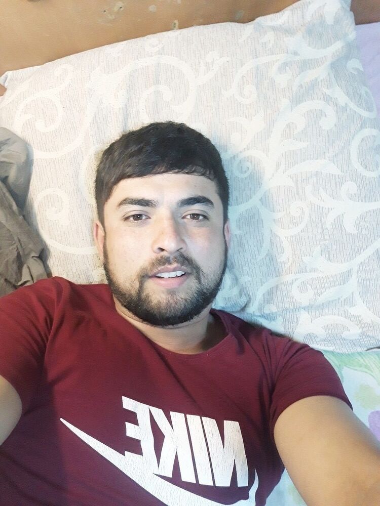  18125701  Qalbinur, 32 ,    