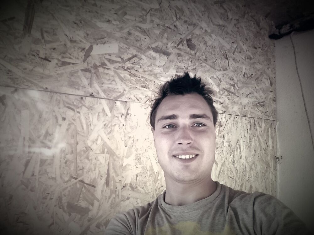  Limburg an der Lahn,   Andris, 33 ,   ,   , c , 