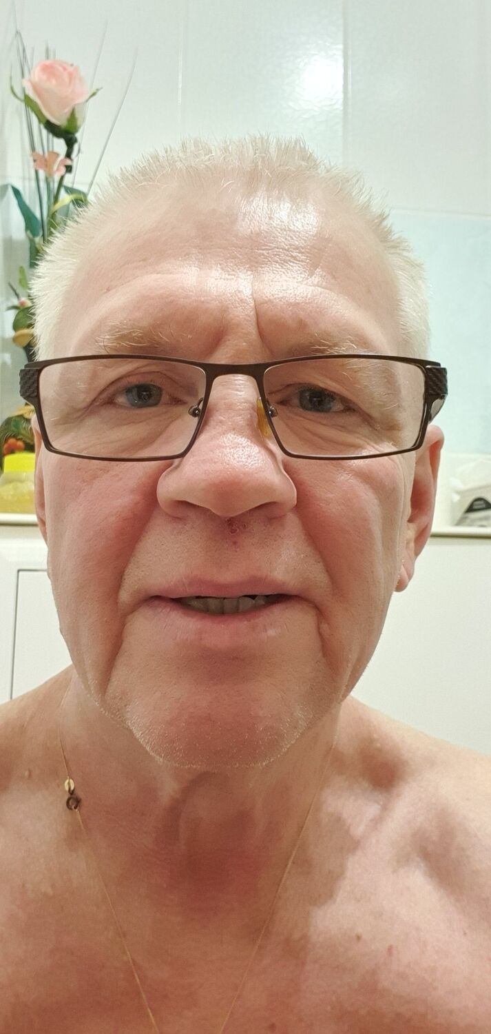  45379081  Rex, 58 ,    -