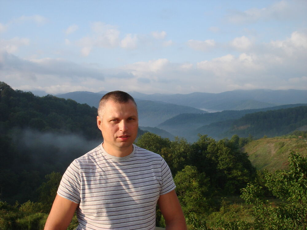  14307711  Serhii, 47 ,    