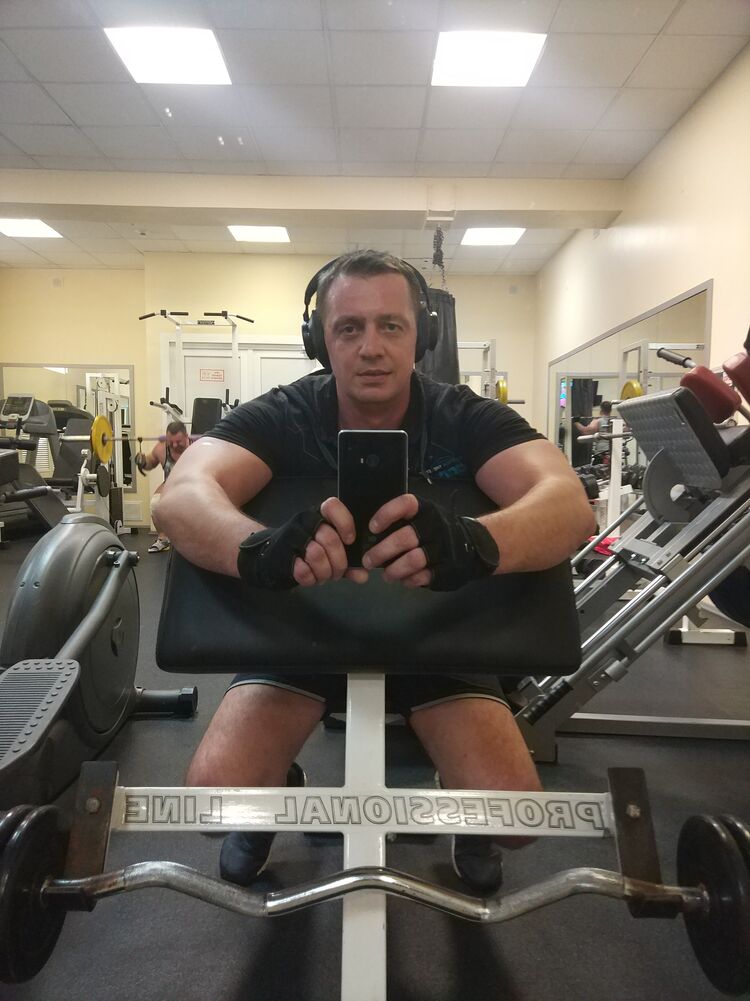  ,   Denis, 46 ,   ,   , c 