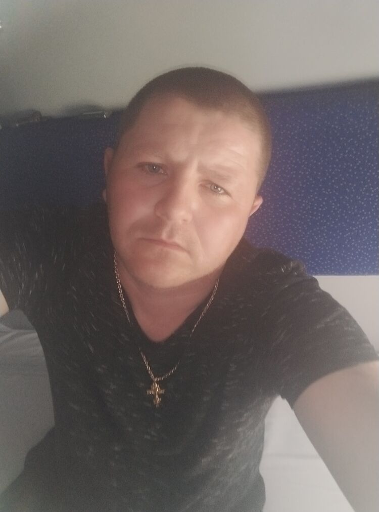  43945941  , 37 ,    