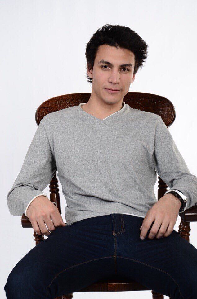  46972991  Daniel, 37 ,    
