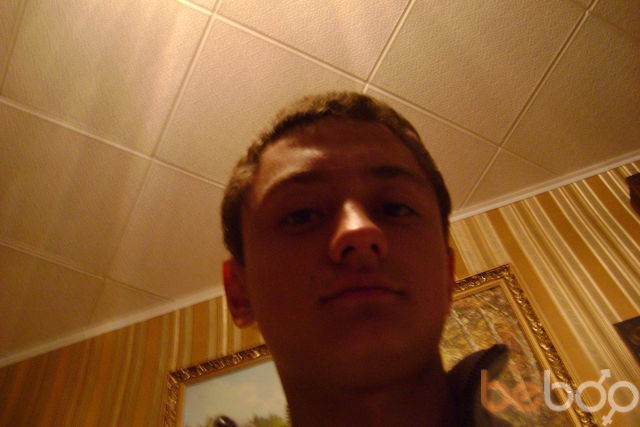  ,   Dmitri, 32 ,  