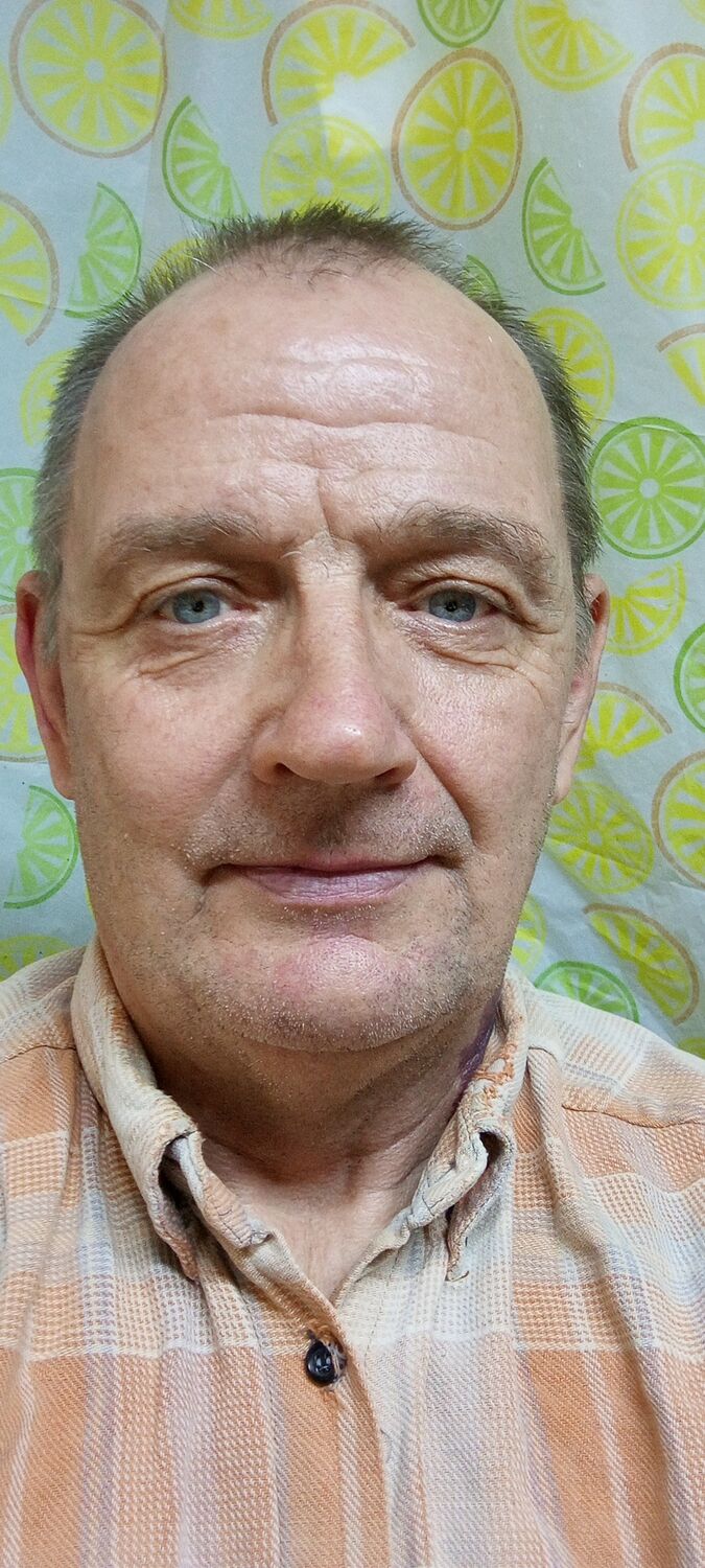  54136171  Alejandro, 58 ,    