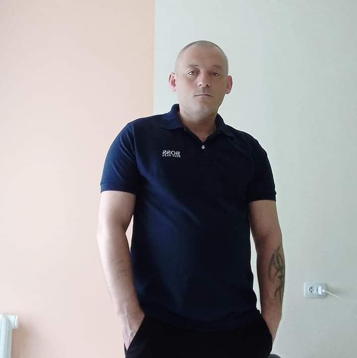  31840101  Pavel, 38 ,    