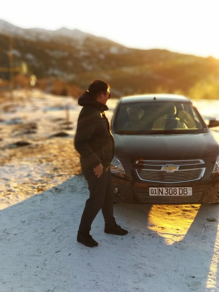  18612251  Abror, 33 ,    