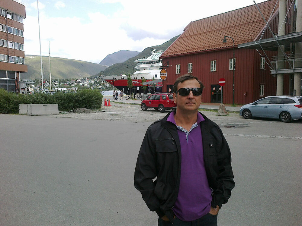  ,   Eldar, 56 ,   ,   , c 