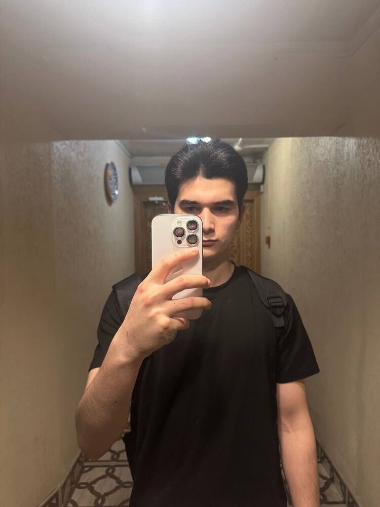  52818591  Abdullokh, 23 ,    