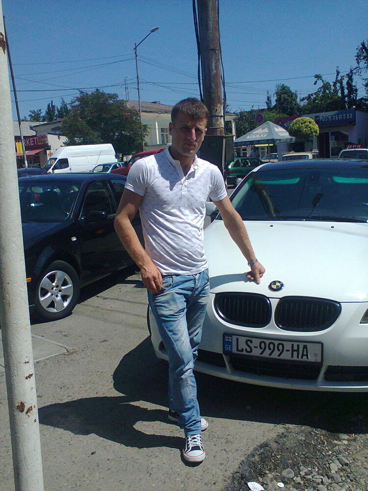  ,   Lasha, 33 ,   ,   , c 
