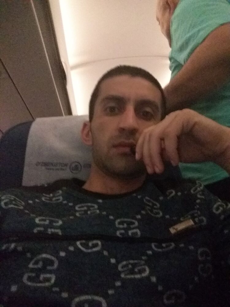  ,   Bunyodbek, 35 ,     , c 