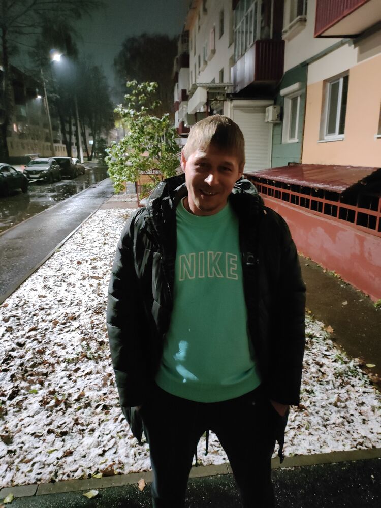  30313521  , 44 ,    
