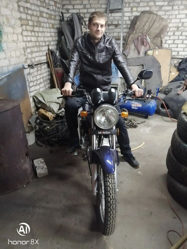  ,   Dimon, 32 ,   c 