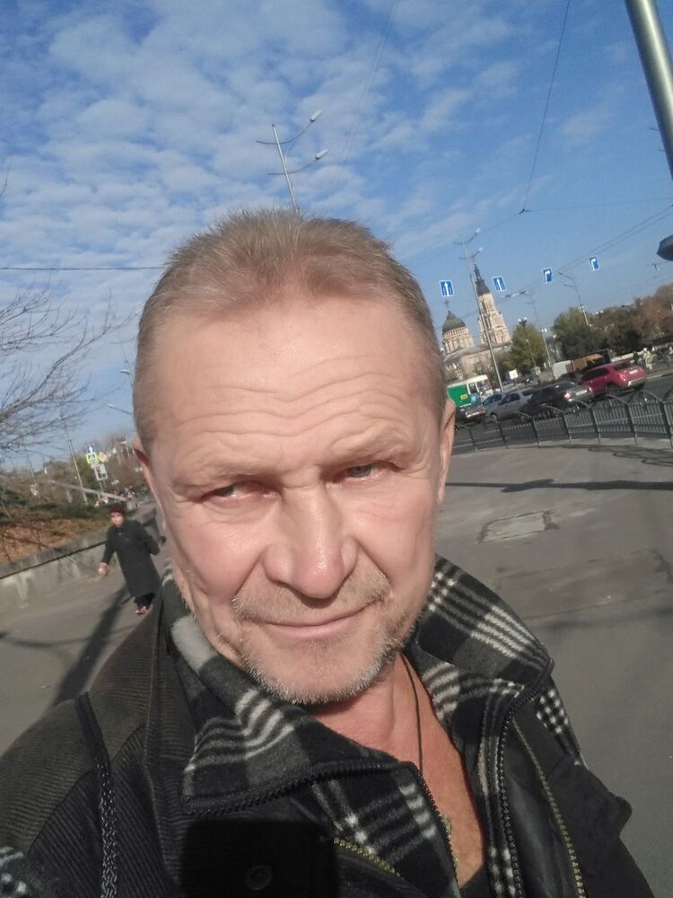  13945141  Lythiy, 60 ,    
