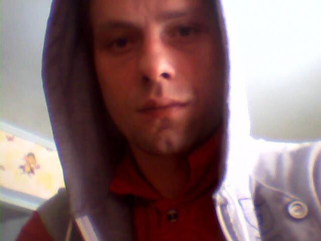  7307971  , 37 ,    