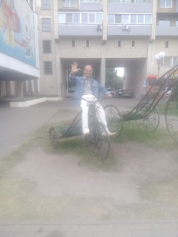  32349801  Sergej, 50 ,    
