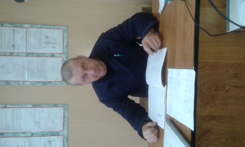  5268581  Aleksandr, 44 ,    