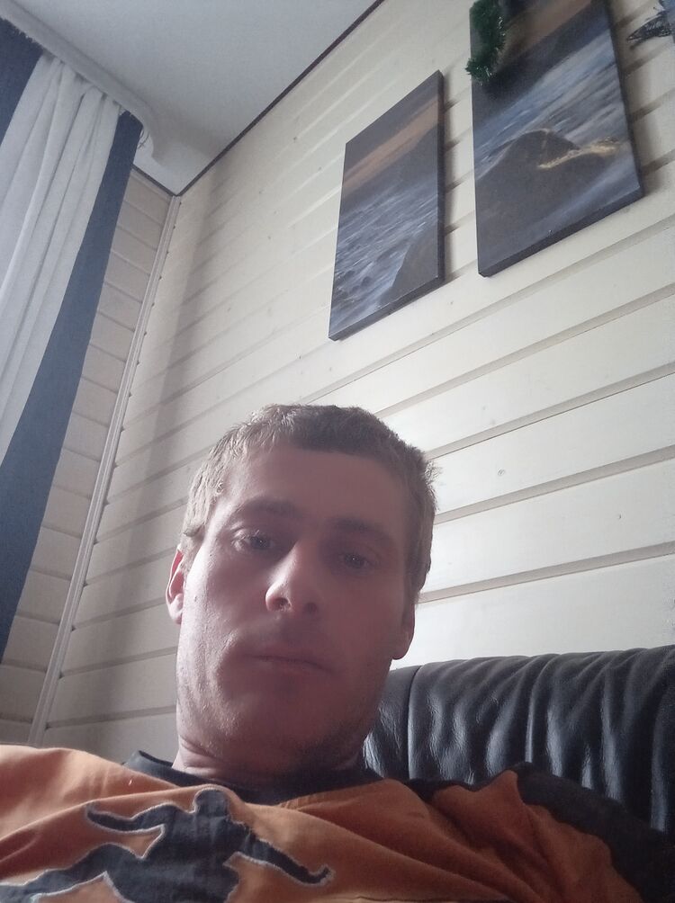  32495551  , 37 ,    
