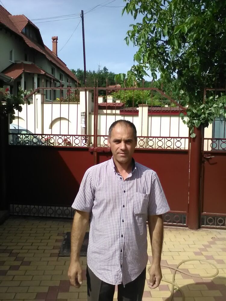  ,   Igor, 53 ,   