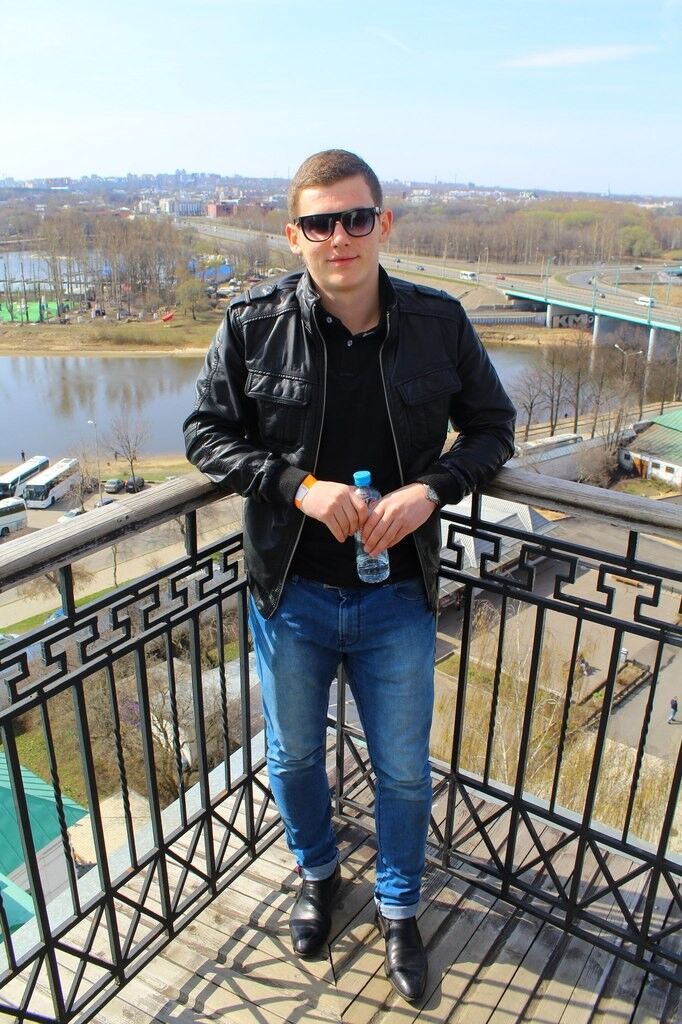  ,   Sergey, 30 ,   