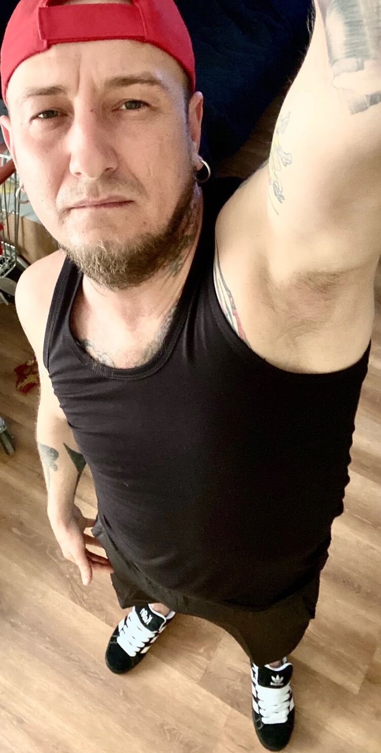  49569281  , 38 ,    