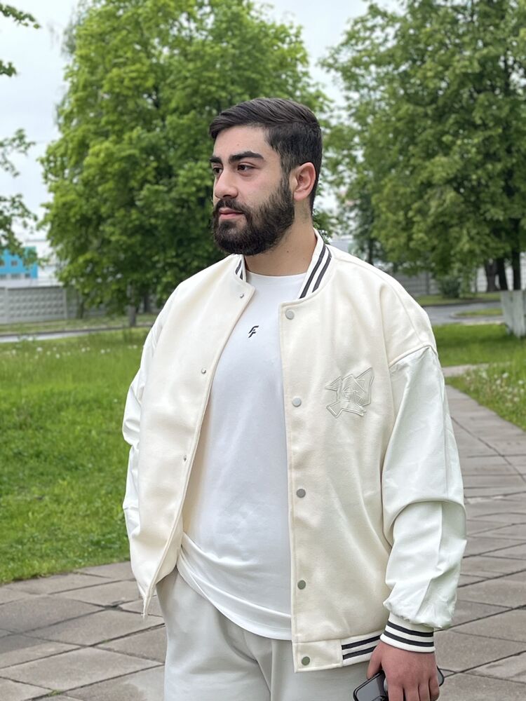  ,   Ali, 25 ,   ,   