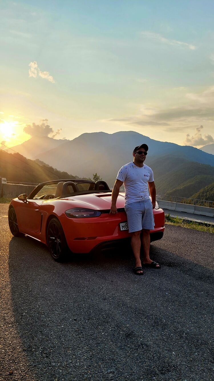  ,   Zheka, 35 ,     