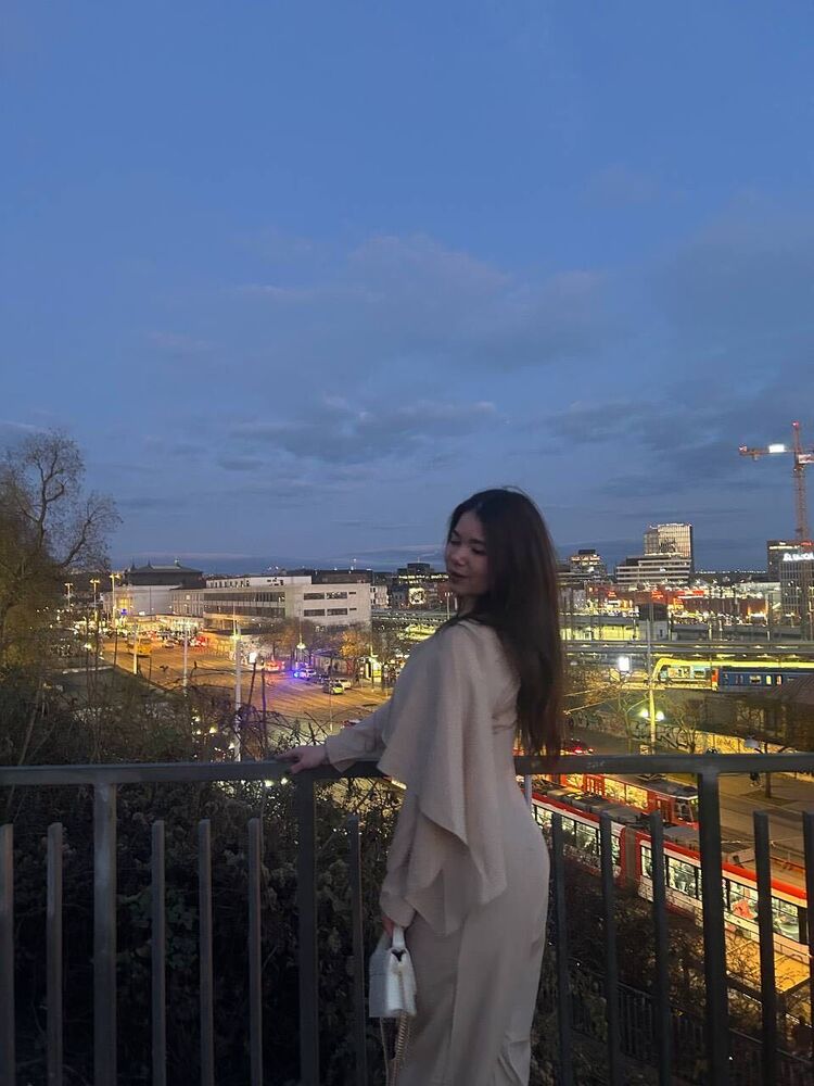  54563431  , 25 ,    --