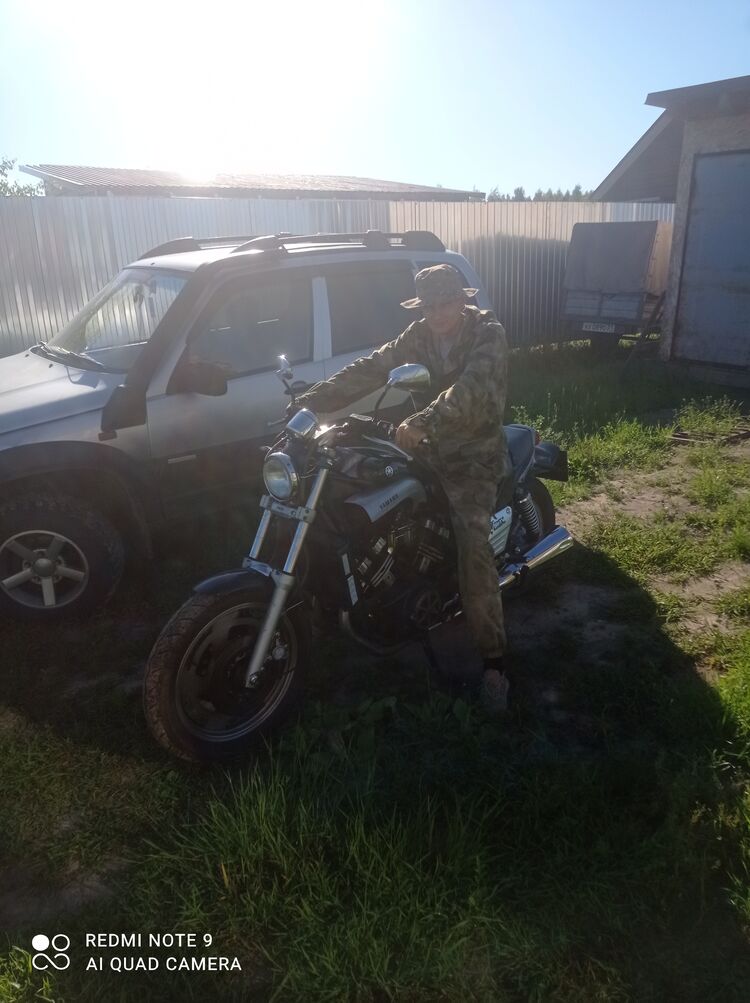  27621901  Pavel, 31 ,    