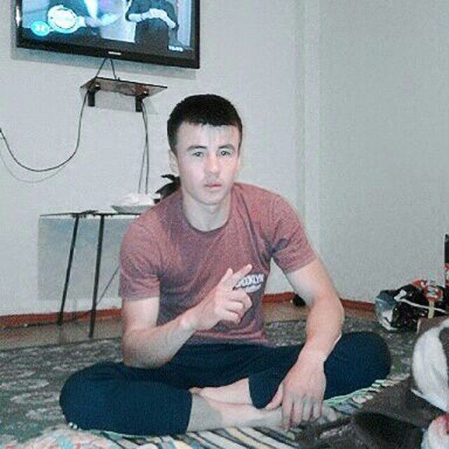  10489601  Alik, 33 ,    