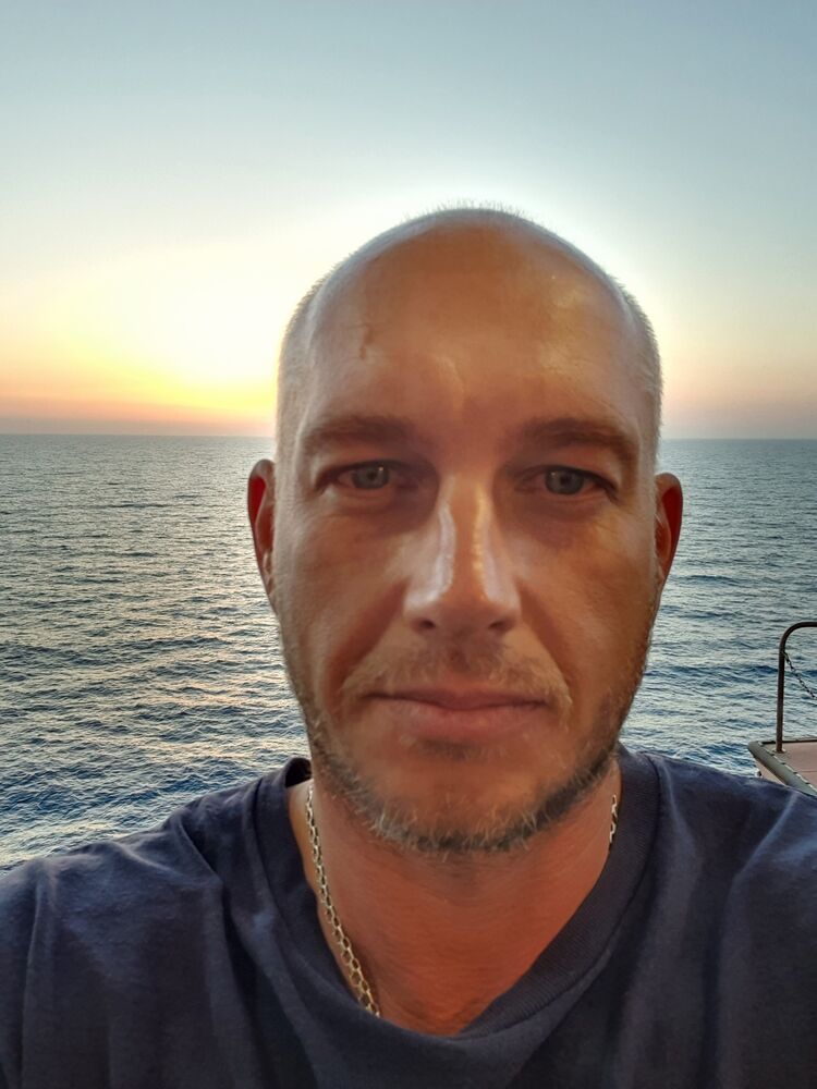  ,   Vadim, 40 ,   ,   