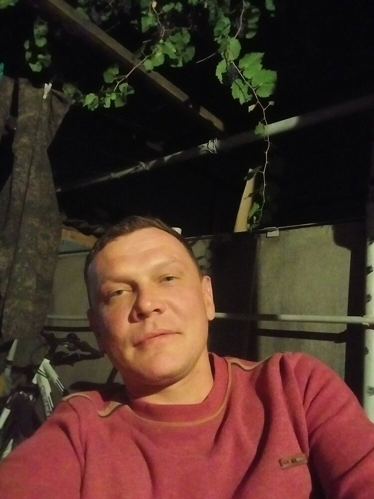  46938361  , 37 ,    