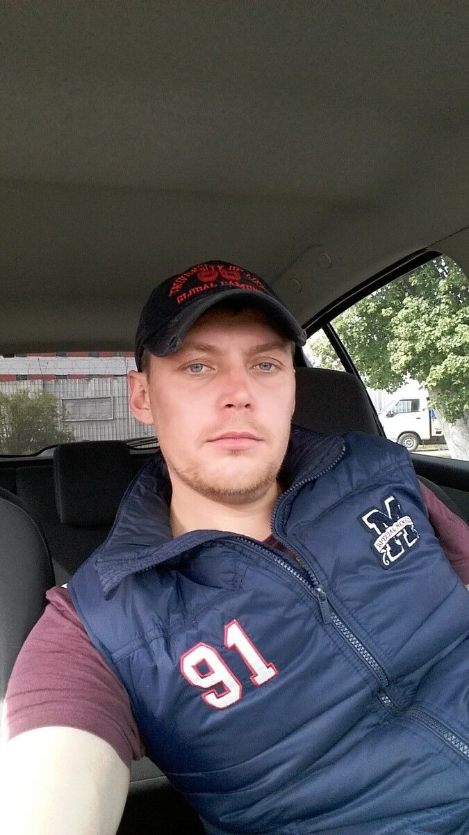  7354651  Alesander, 39 ,    