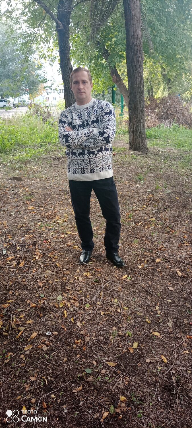  35069621  Sergei, 44 ,    