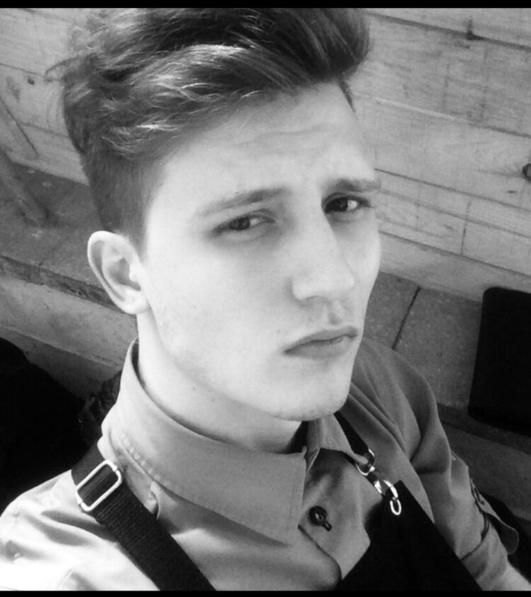  45937371  Petr, 29 ,    