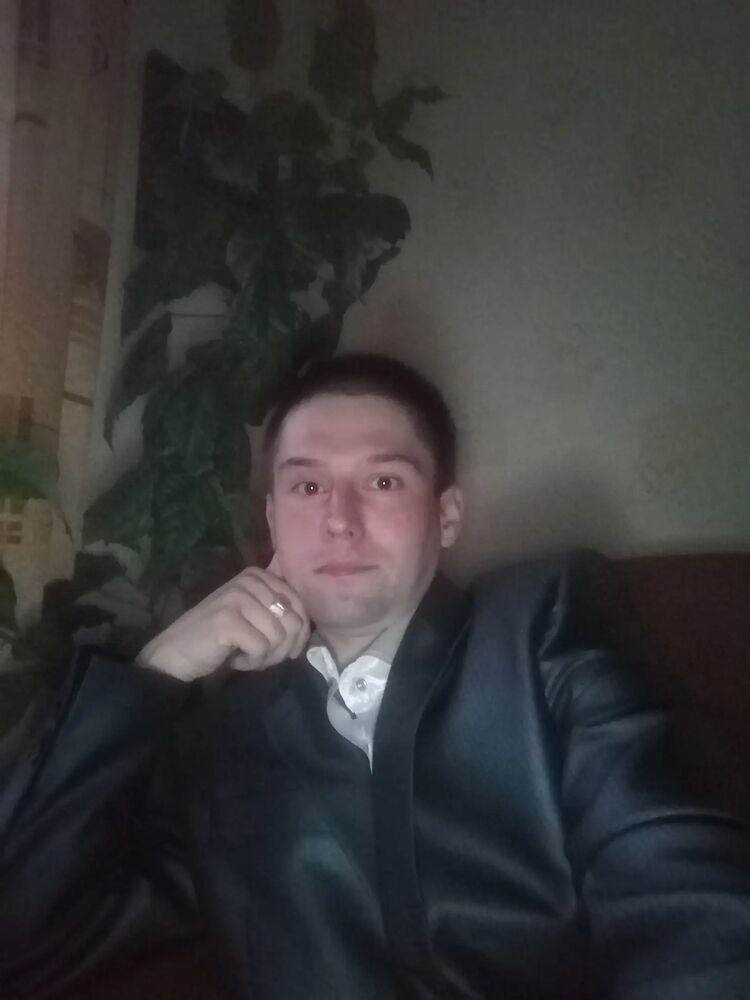  32355651  , 35 ,     