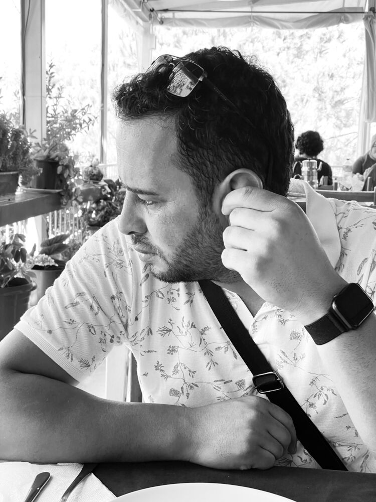  54365221  Mali, 34 ,    Devin