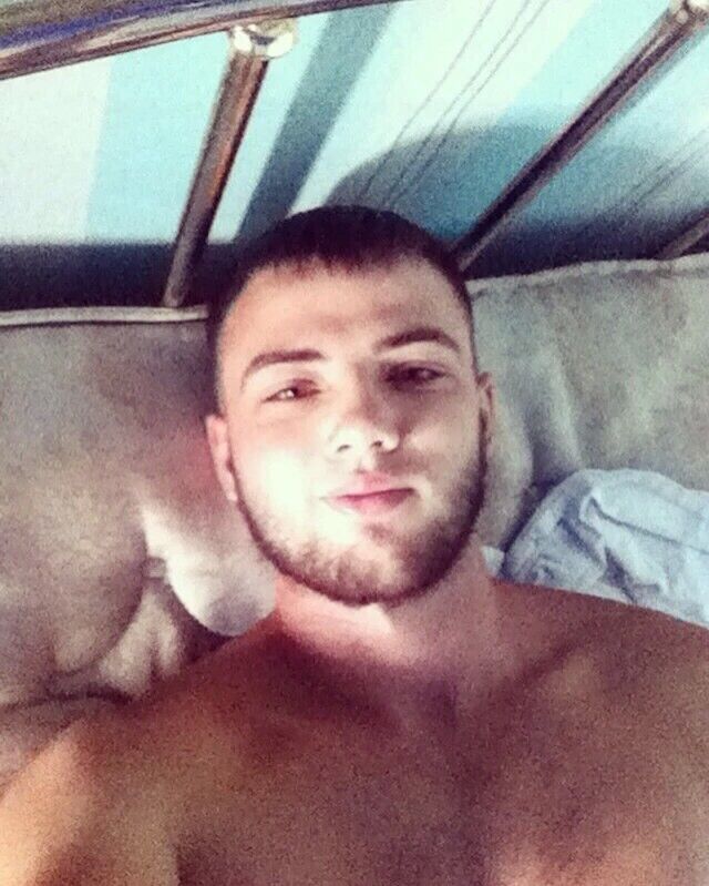  18428691  Arteom, 28 ,    