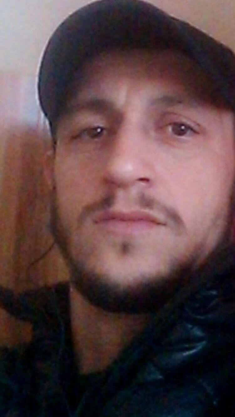  44491051  AYDIN AHMAD, 42 ,    Podgorica